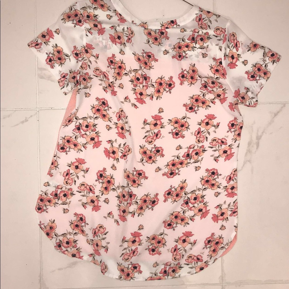 Floral Top - Picture 3 of 3
